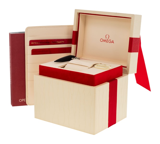 Omega Speedmaster 38 324.32.38.50.02.001